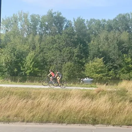 White Przy Wyspie Opatowickiej Homestay Wroclaw